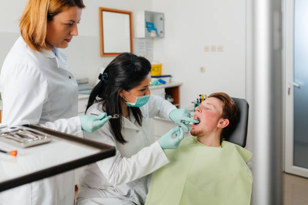 Best Emergency Treatment for Toothache in Lewistown, IL